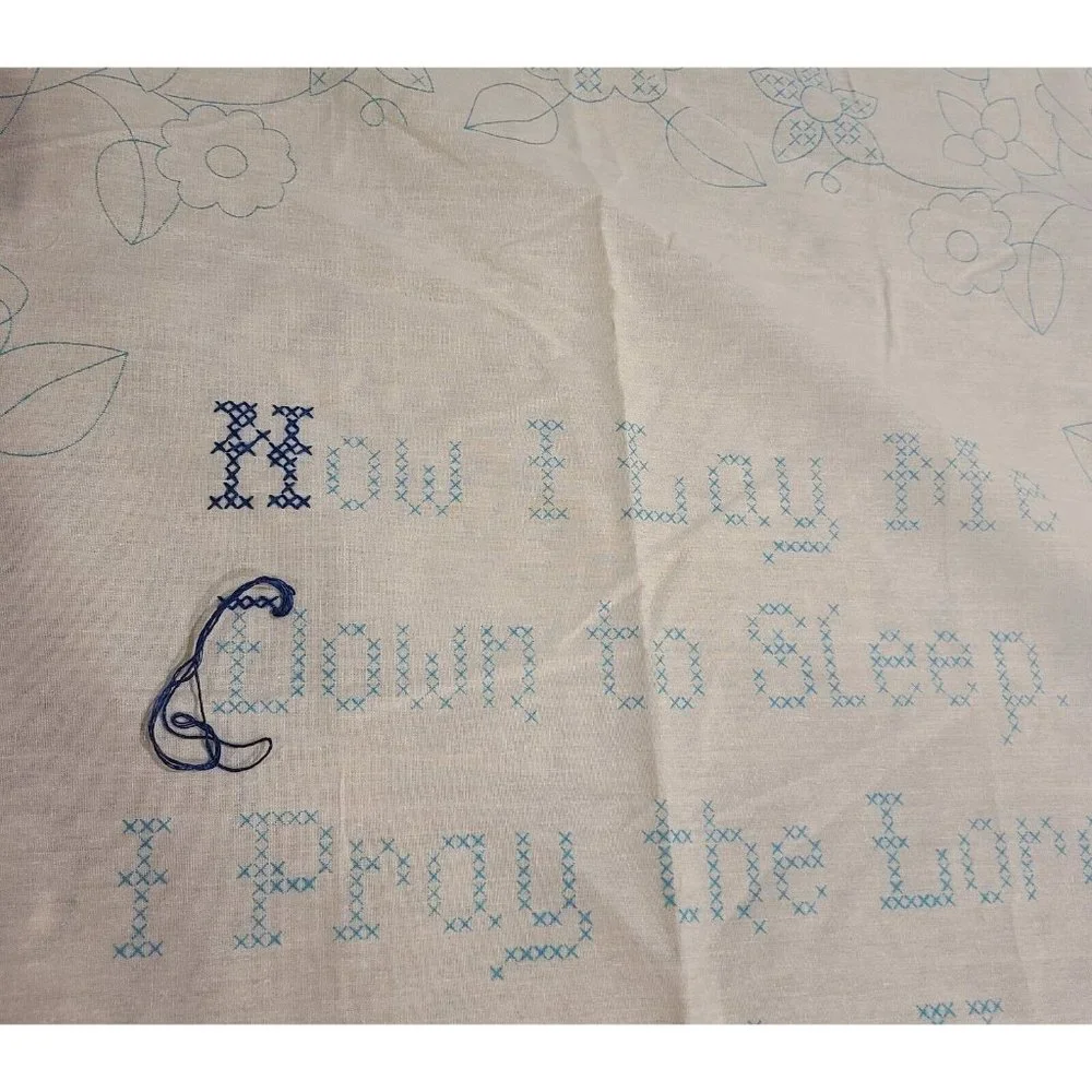 Vtg Cross Stitch Baby Crib Quilt Now I Lay Me Down to Sleep Cat Angel Dog Bear